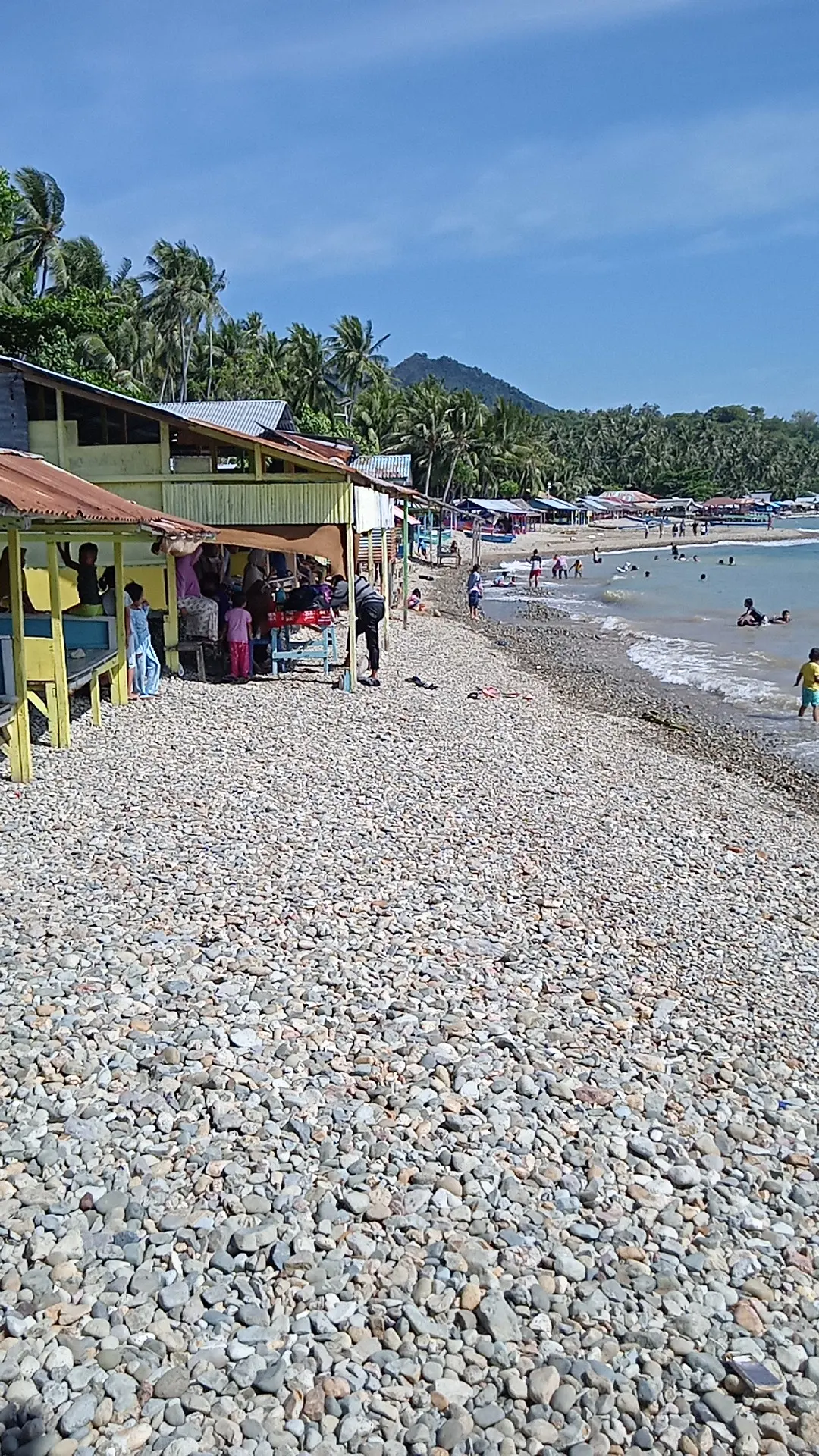 Pantai Botutonuo — photo 2